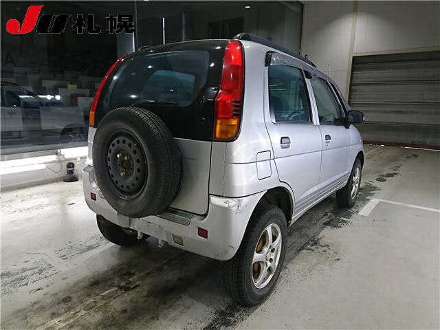 DAIHATSU TERIOS KID