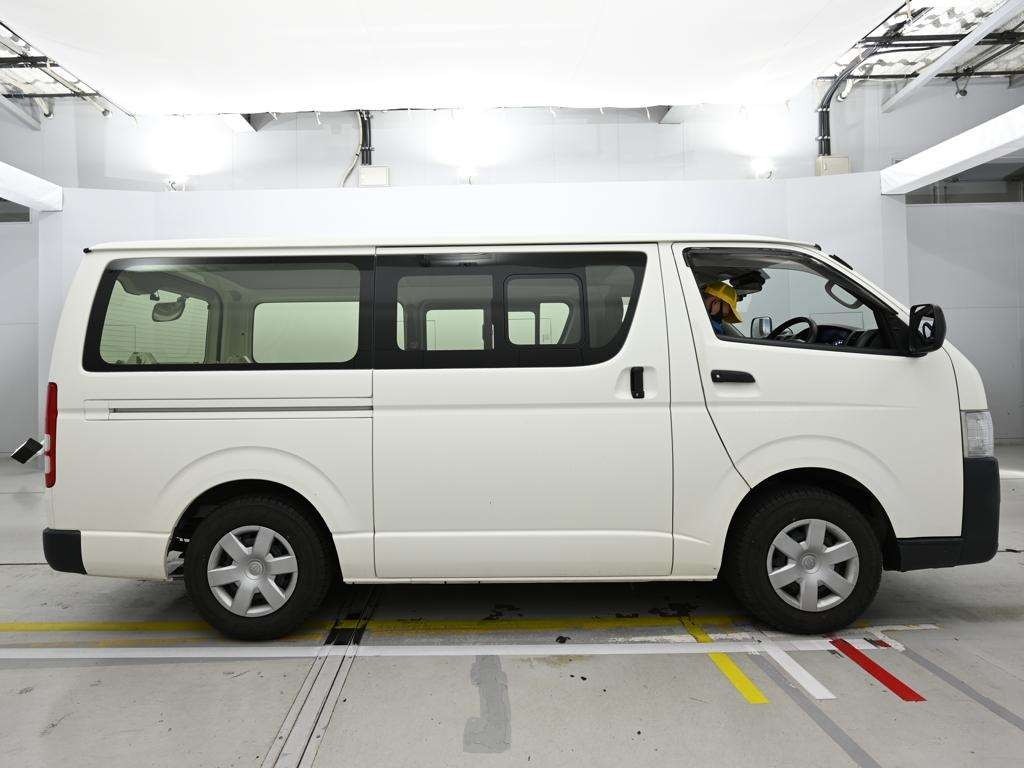 TOYOTA REGIUS ACE