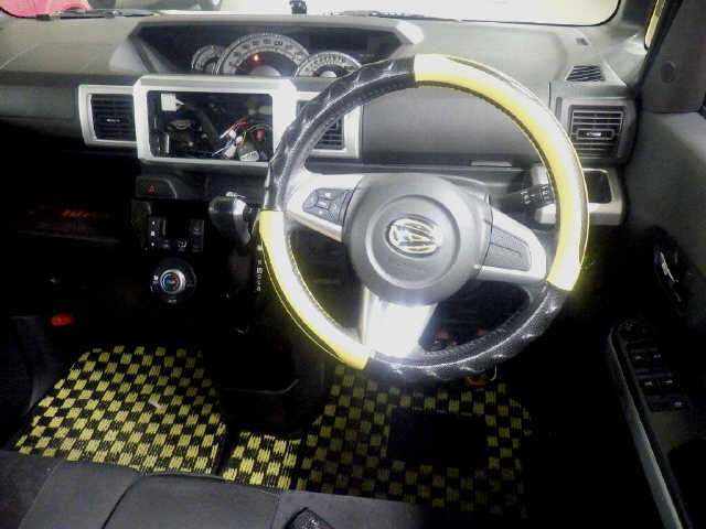 DAIHATSU WAKE