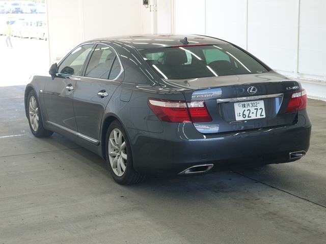 LEXUS LS460