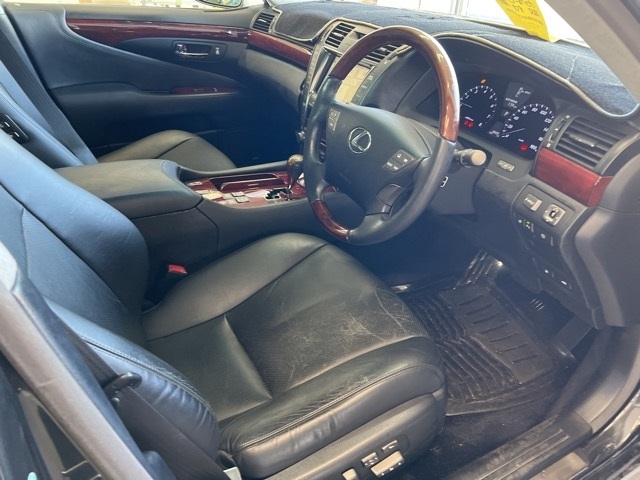 LEXUS LS460