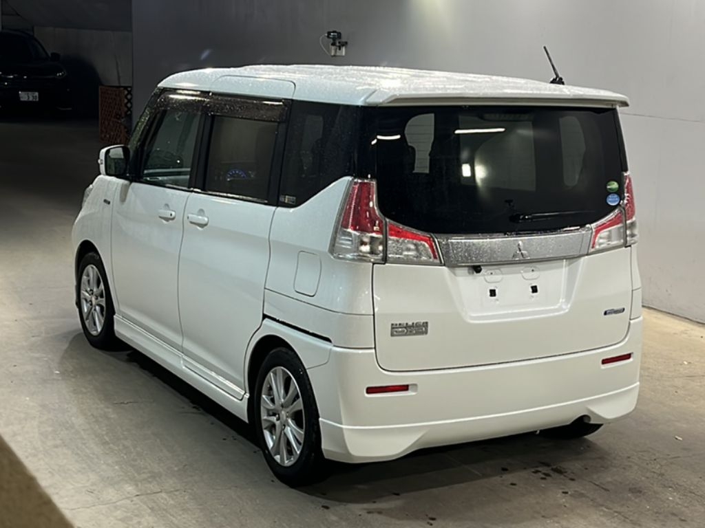 MITSUBISHI DELICA D:2