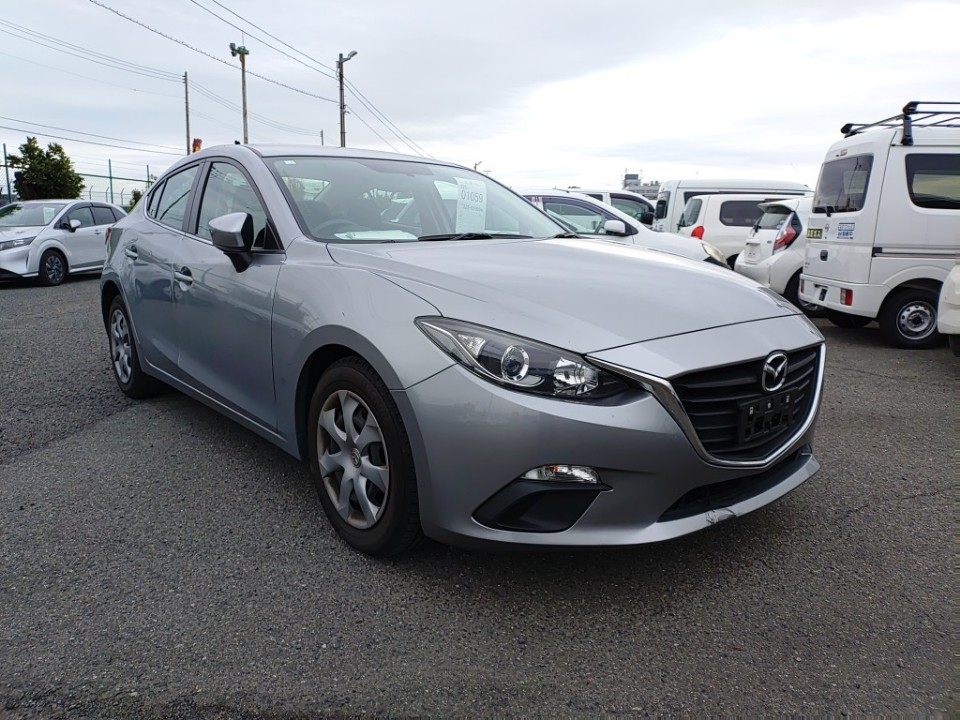 MAZDA AXELA