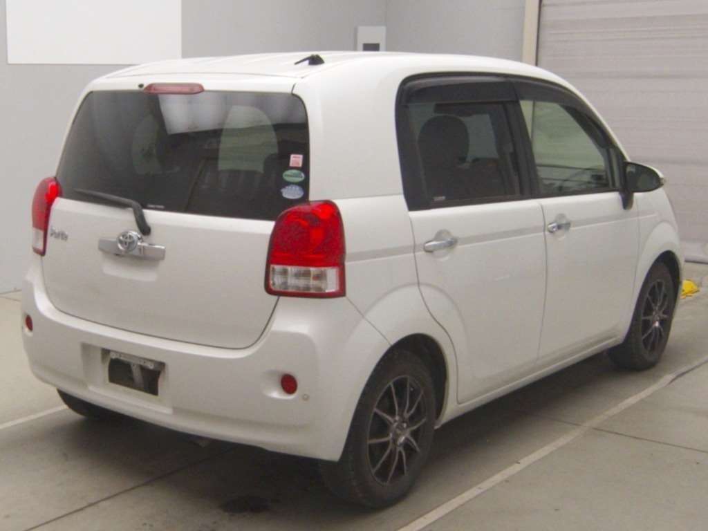 TOYOTA PORTE
