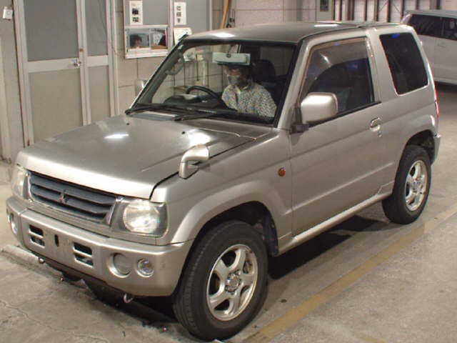 MITSUBISHI PAJERO MINI
