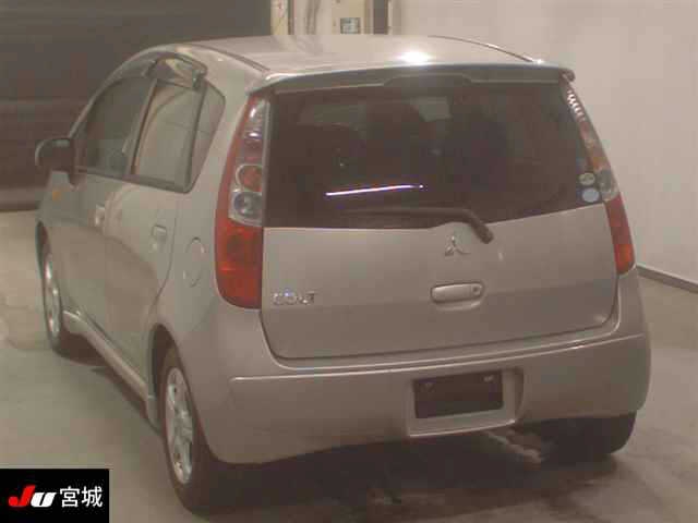 MITSUBISHI COLT