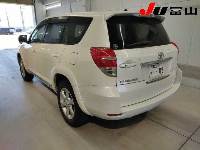 TOYOTA VANGUARD