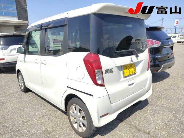 MITSUBISHI EK SPACE