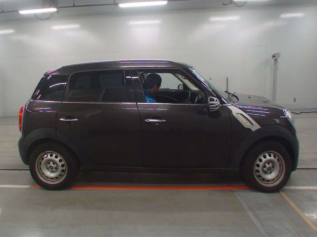 MINI CROSSOVER