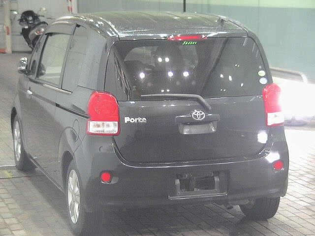 TOYOTA PORTE