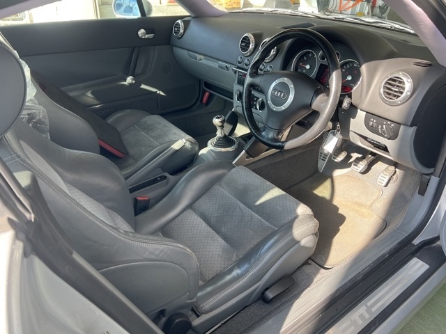 AUDI TT