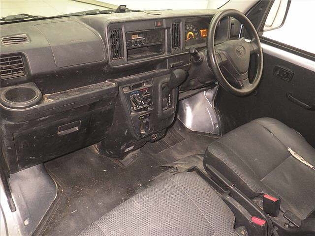 TOYOTA PIXIS VAN