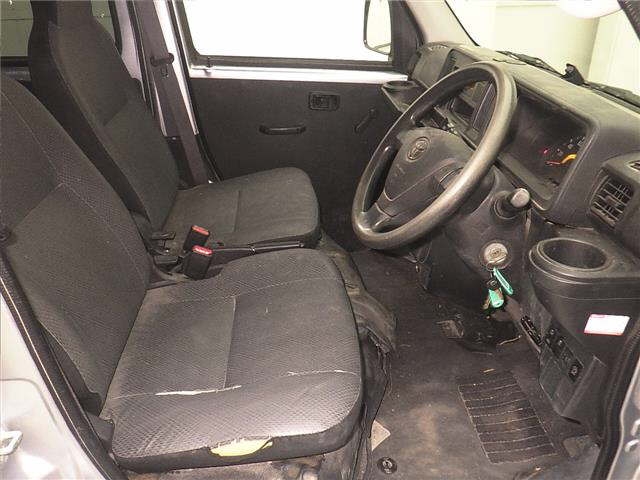 TOYOTA PIXIS VAN
