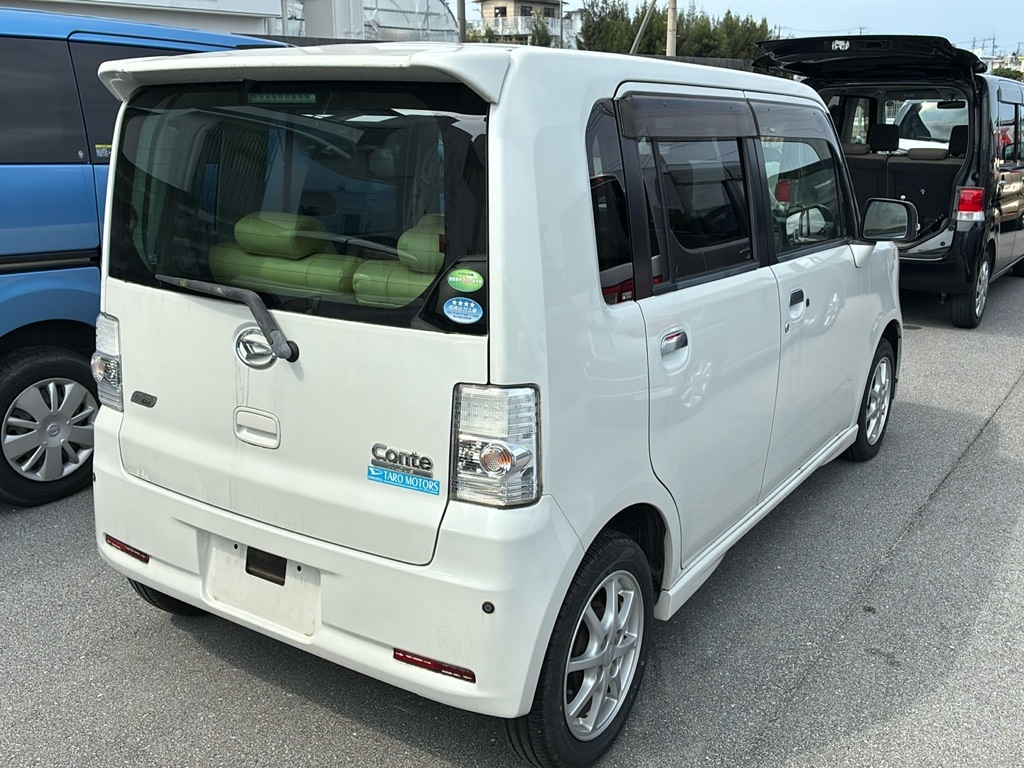 DAIHATSU MOVE CONTE