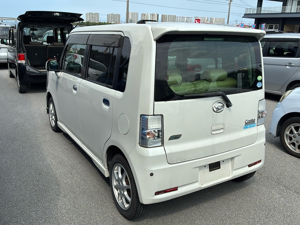 DAIHATSU MOVE CONTE