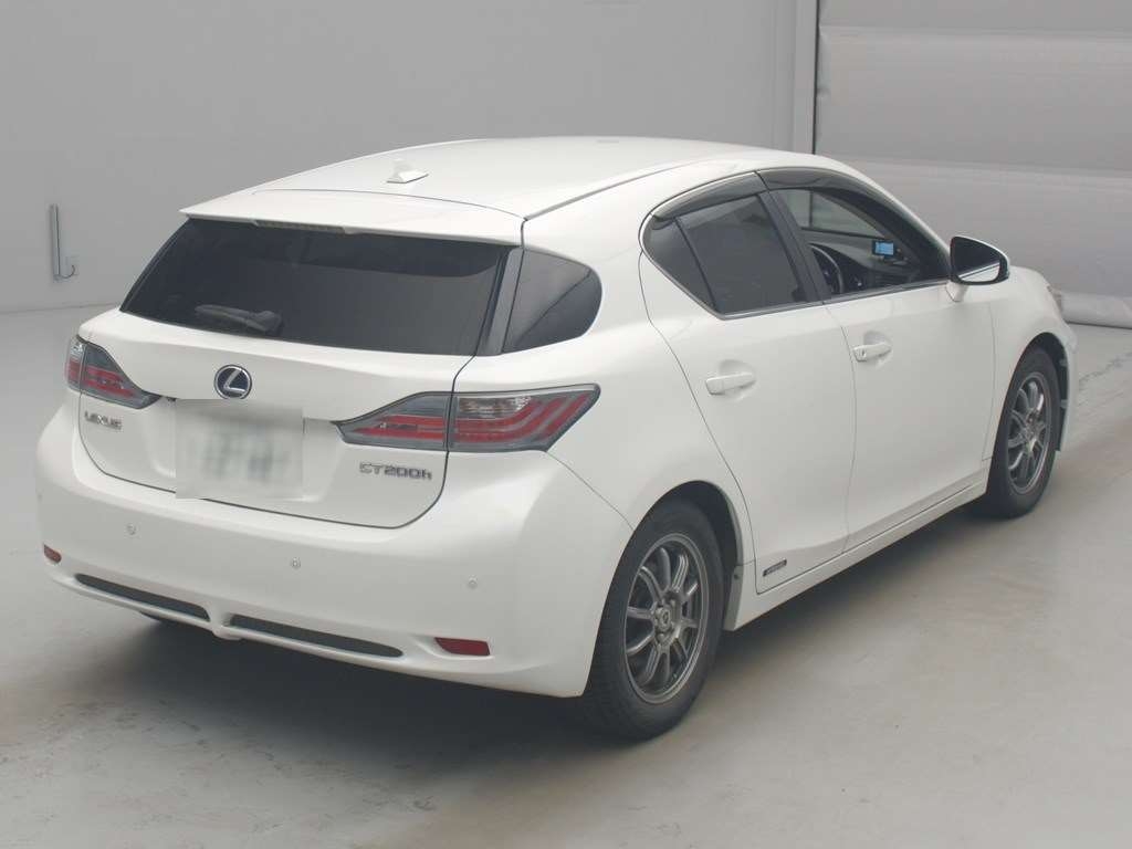 LEXUS CT200H