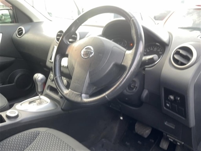 NISSAN DUALIS