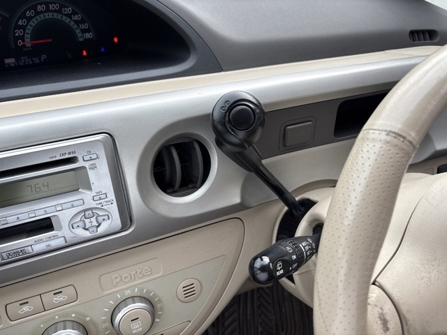 TOYOTA PORTE