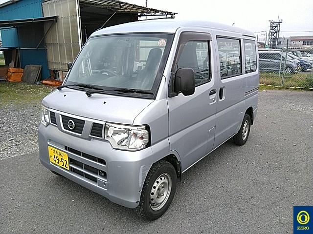 NISSAN NV100 CLIPPER