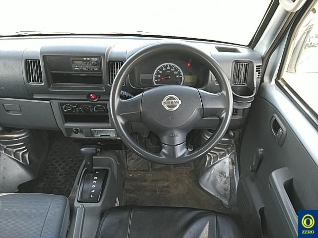 NISSAN NV100 CLIPPER