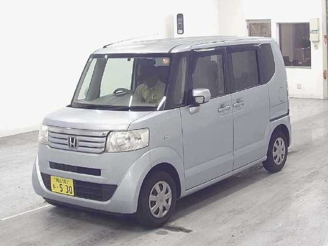 HONDA N-BOX