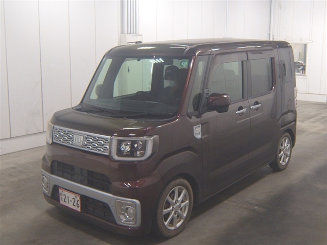 DAIHATSU WAKE