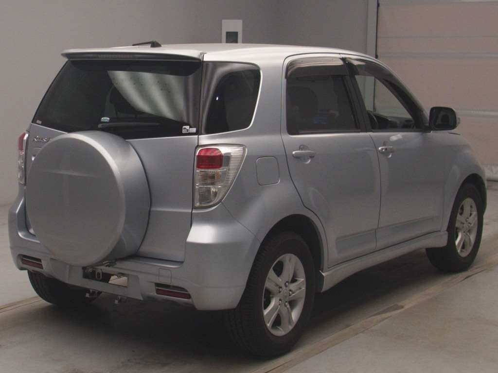 TOYOTA RUSH