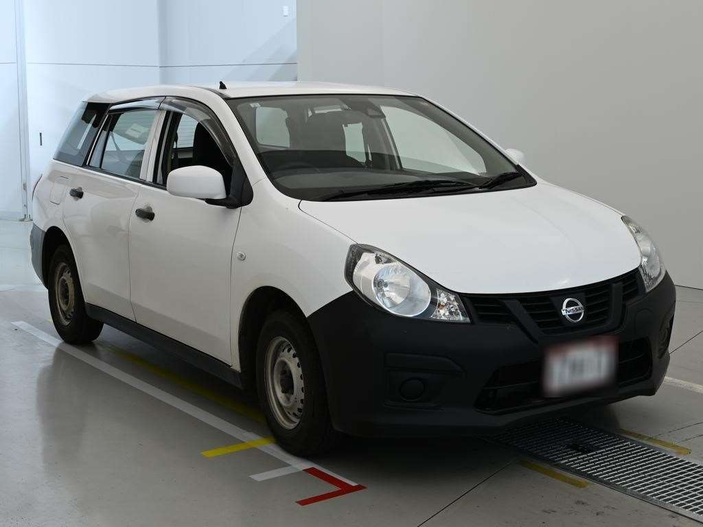 NISSAN AD