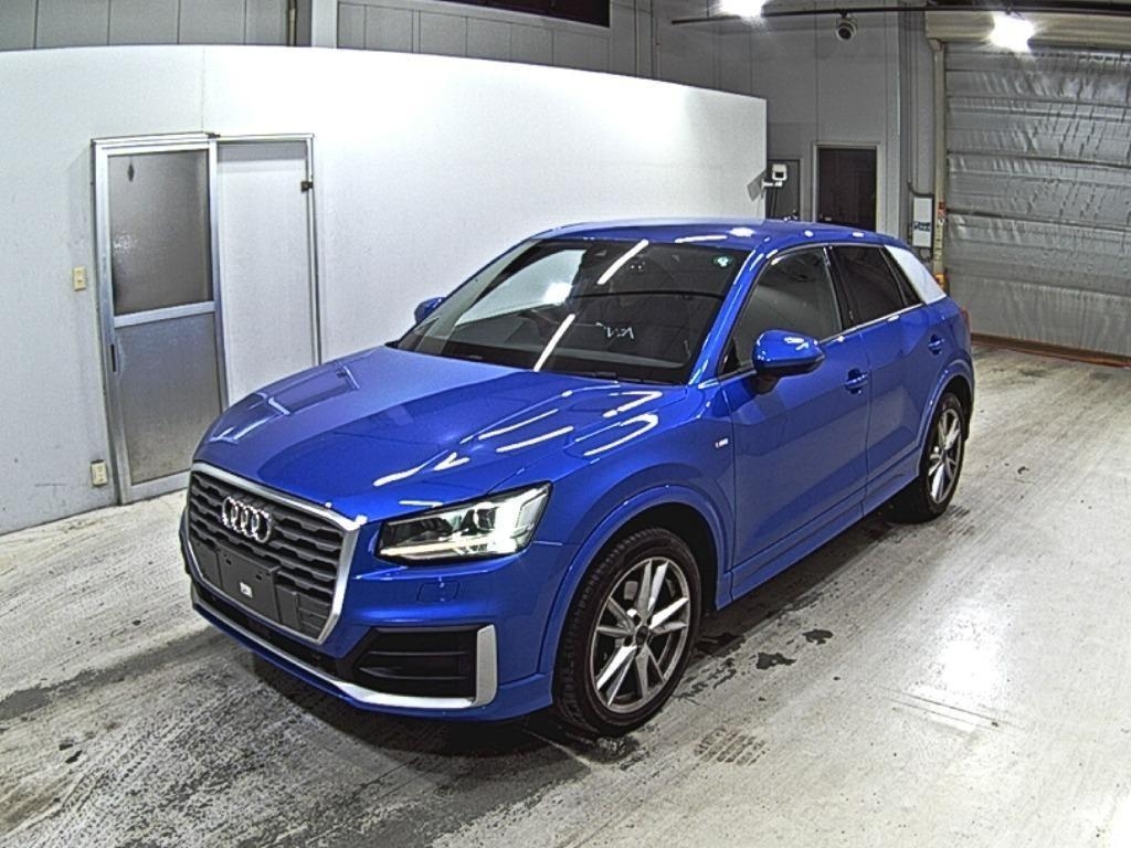 AUDI Q2