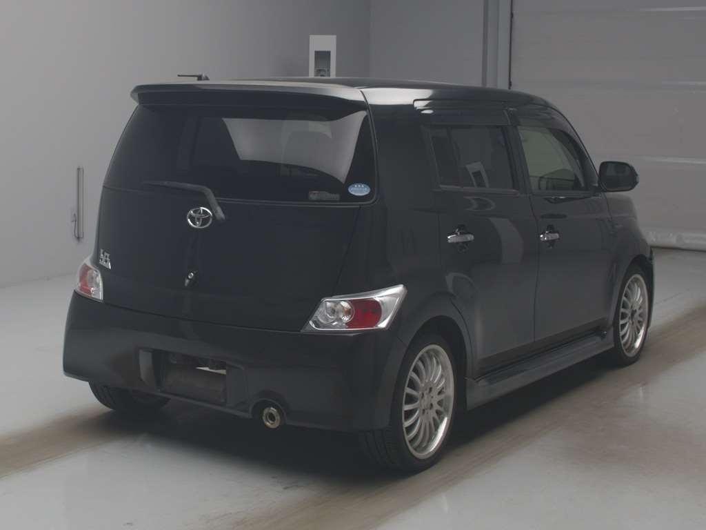 TOYOTA BB