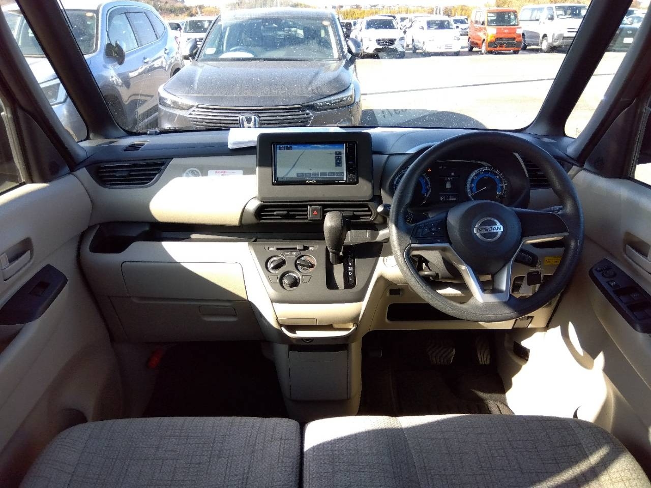 NISSAN ROOX