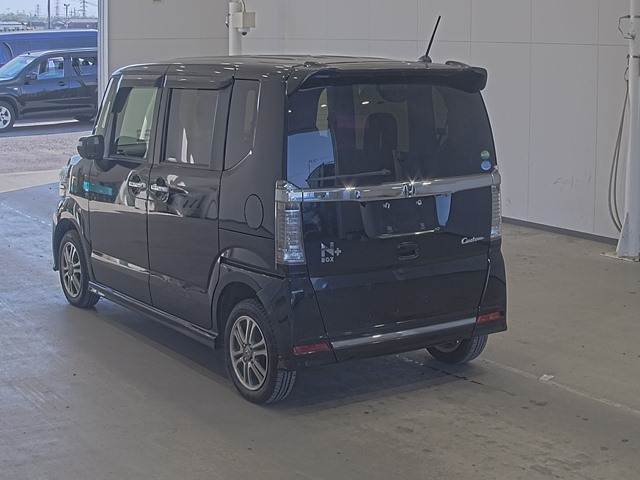 HONDA N-BOX+