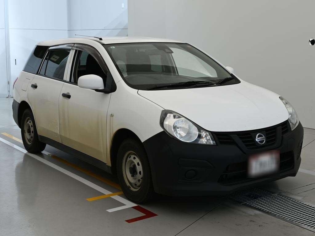 NISSAN AD