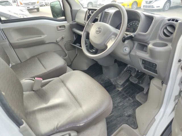 NISSAN NV100 CLIPPER