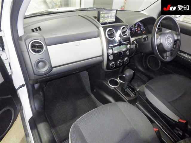 MAZDA VERISA