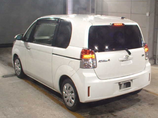 TOYOTA SPADE