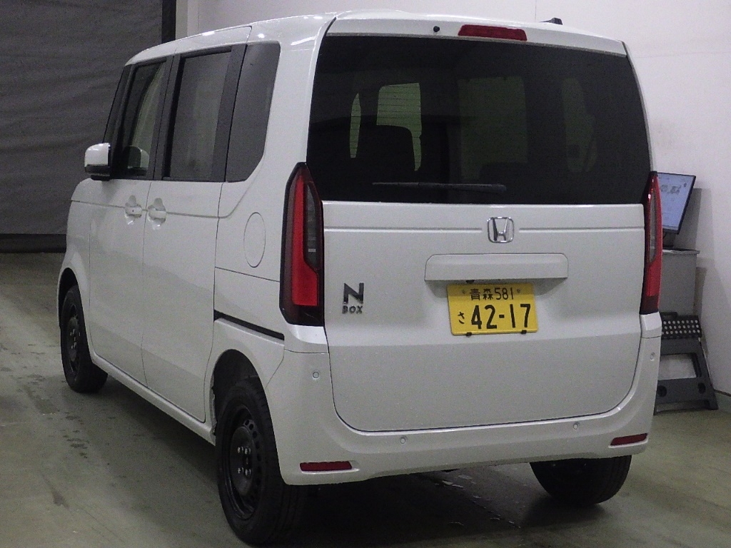 HONDA N-BOX