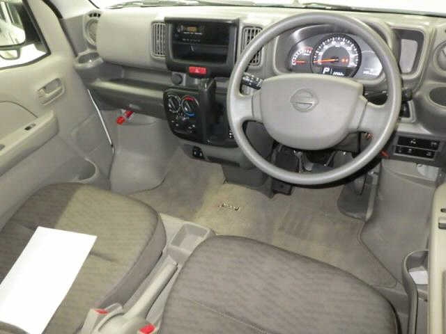 NISSAN NV100 CLIPPER