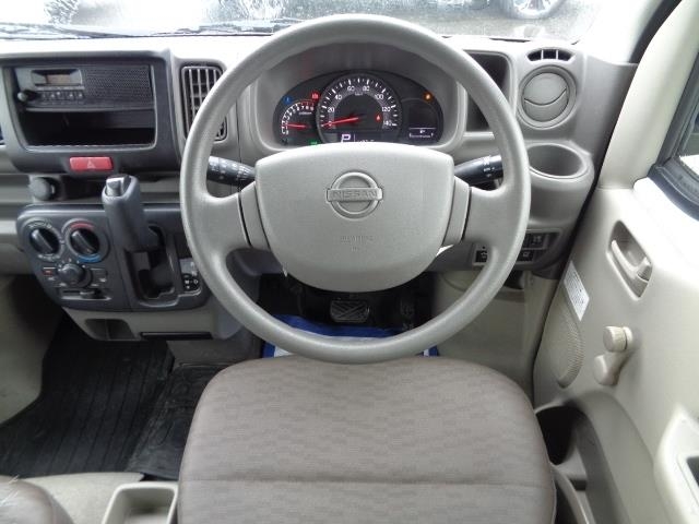 NISSAN NV100 CLIPPER