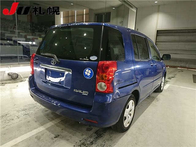 TOYOTA RAUM
