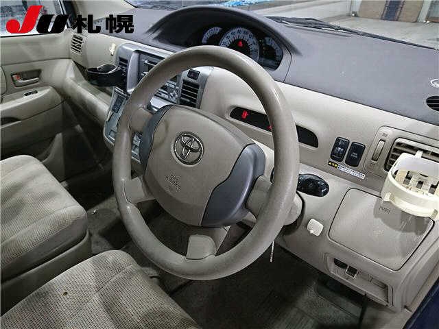 TOYOTA RAUM
