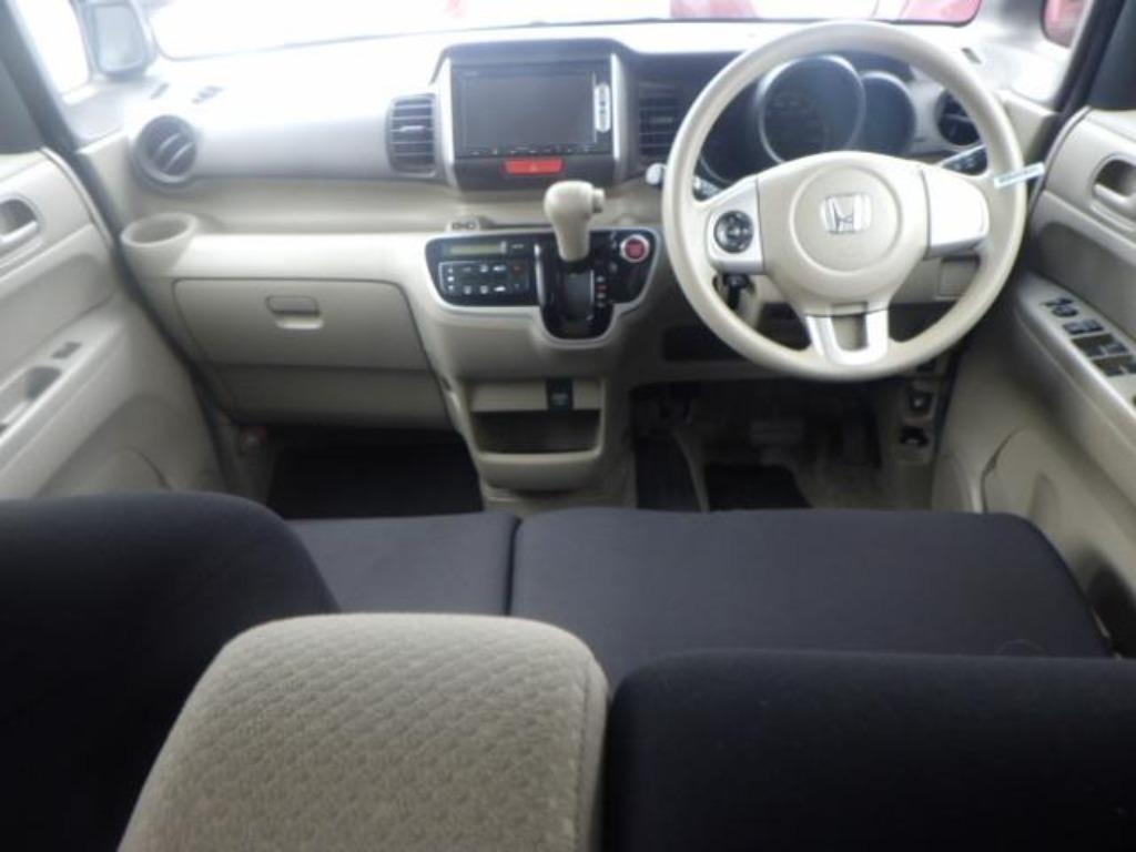 HONDA N-BOX+