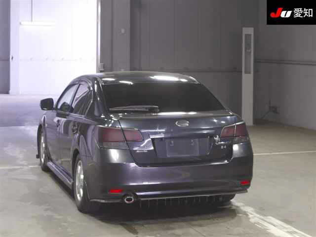 SUBARU LEGACY B4
