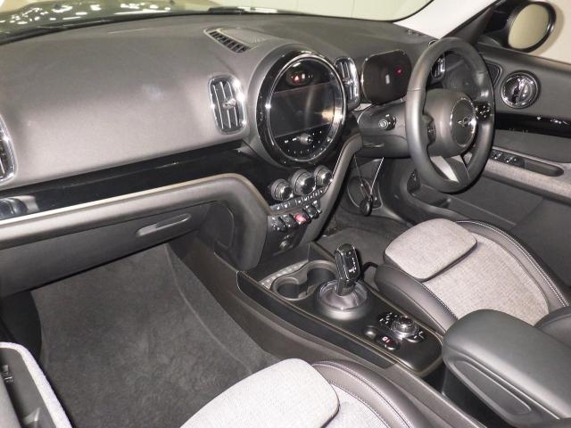 MINI CROSSOVER