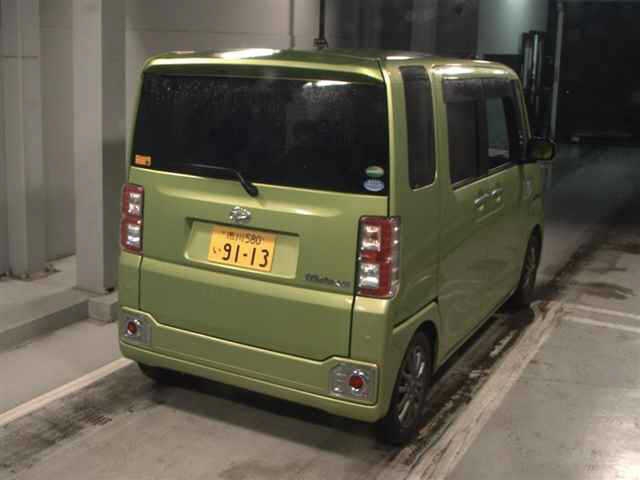DAIHATSU WAKE