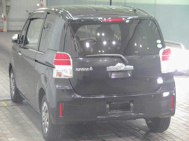 TOYOTA SPADE
