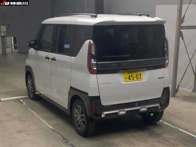 MITSUBISHI DELICA MINI