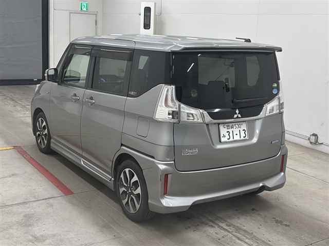 MITSUBISHI DELICA D:2