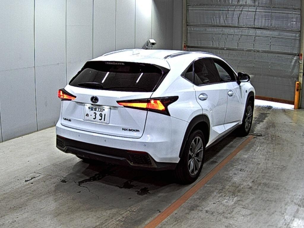 LEXUS NX300H