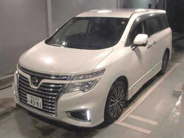 NISSAN ELGRAND